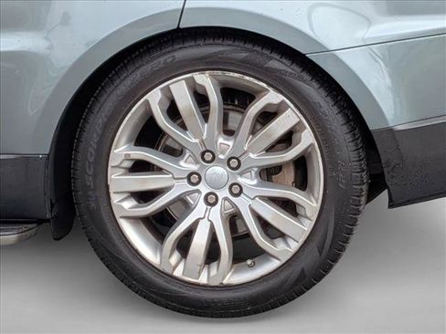 Used 2017 Land Rover Range Rover Sport SE image 15
