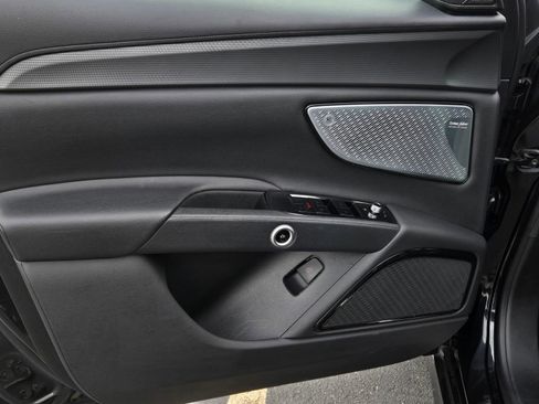 Used 2024 Maserati Grecale GT AWD/4WD image 8