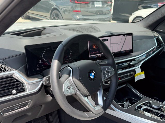 Used 2026 BMW X7 xDrive40i AWD/4WD image 15