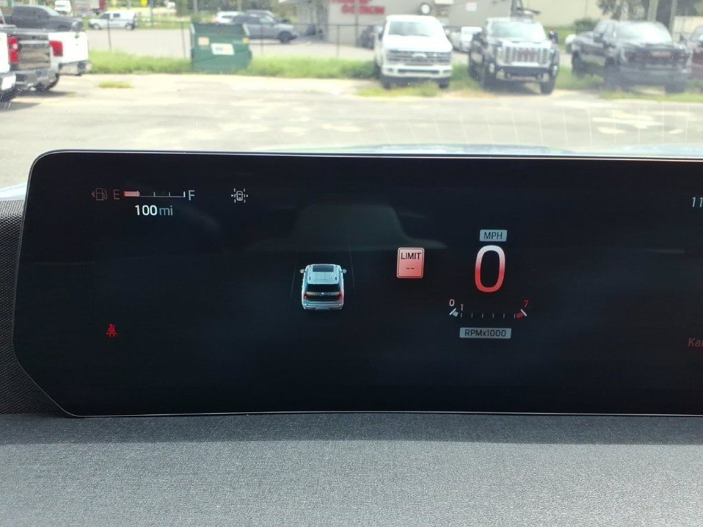 Used 2025 Ford Expedition Active RWD image 39
