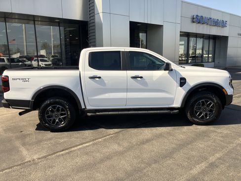 Used 2024 Ford Ranger XLT w/ Trailer Tow Package image 8