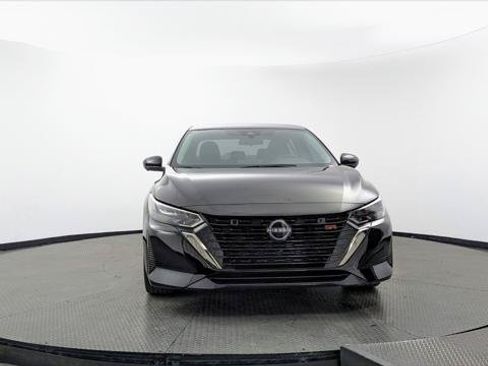 Used 2024 Nissan Sentra SR w/ SR Premium Package FWD image 12