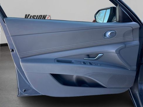 New 2025 Hyundai Elantra SEL FWD image 22