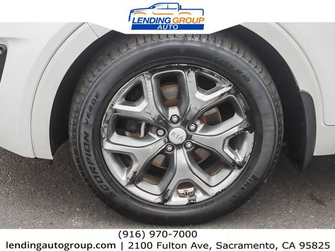 Used 2016 Kia Sorento SX image 9