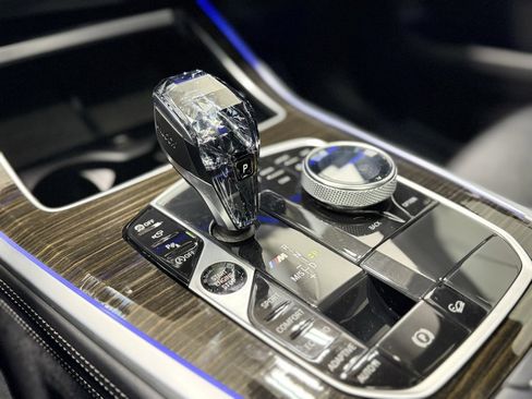 Used 2021 BMW X5 M50i w/ Executive Package image 27