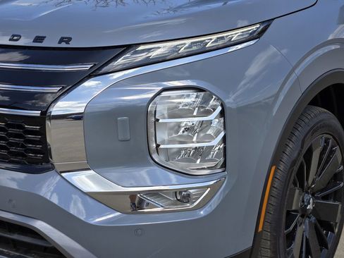 New 2026 Mitsubishi Outlander SE AWD/4WD image 6