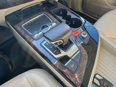 Used 2017 Audi Q7 3.0T Premium w/ Towing Package image 41