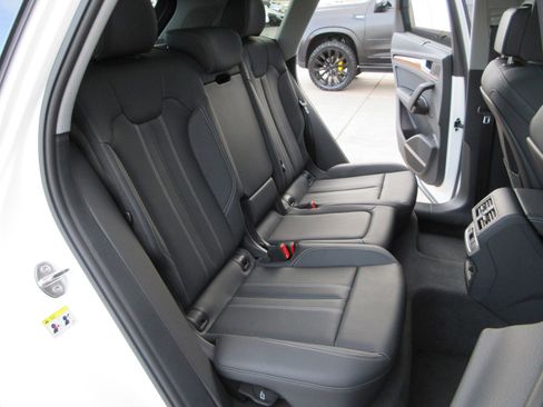 Used 2023 Audi Q5 2.0T Premium Plus w/ Premium Plus Package image 22