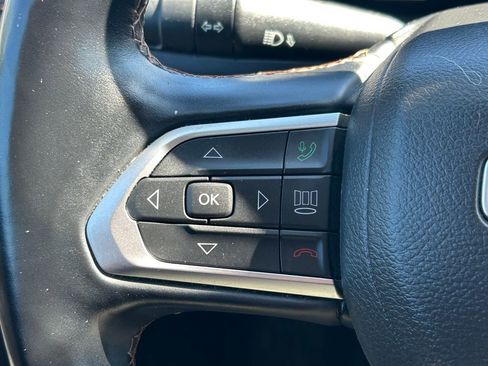 Used 2022 Jeep Compass Limited w/ (RED) Package image 39