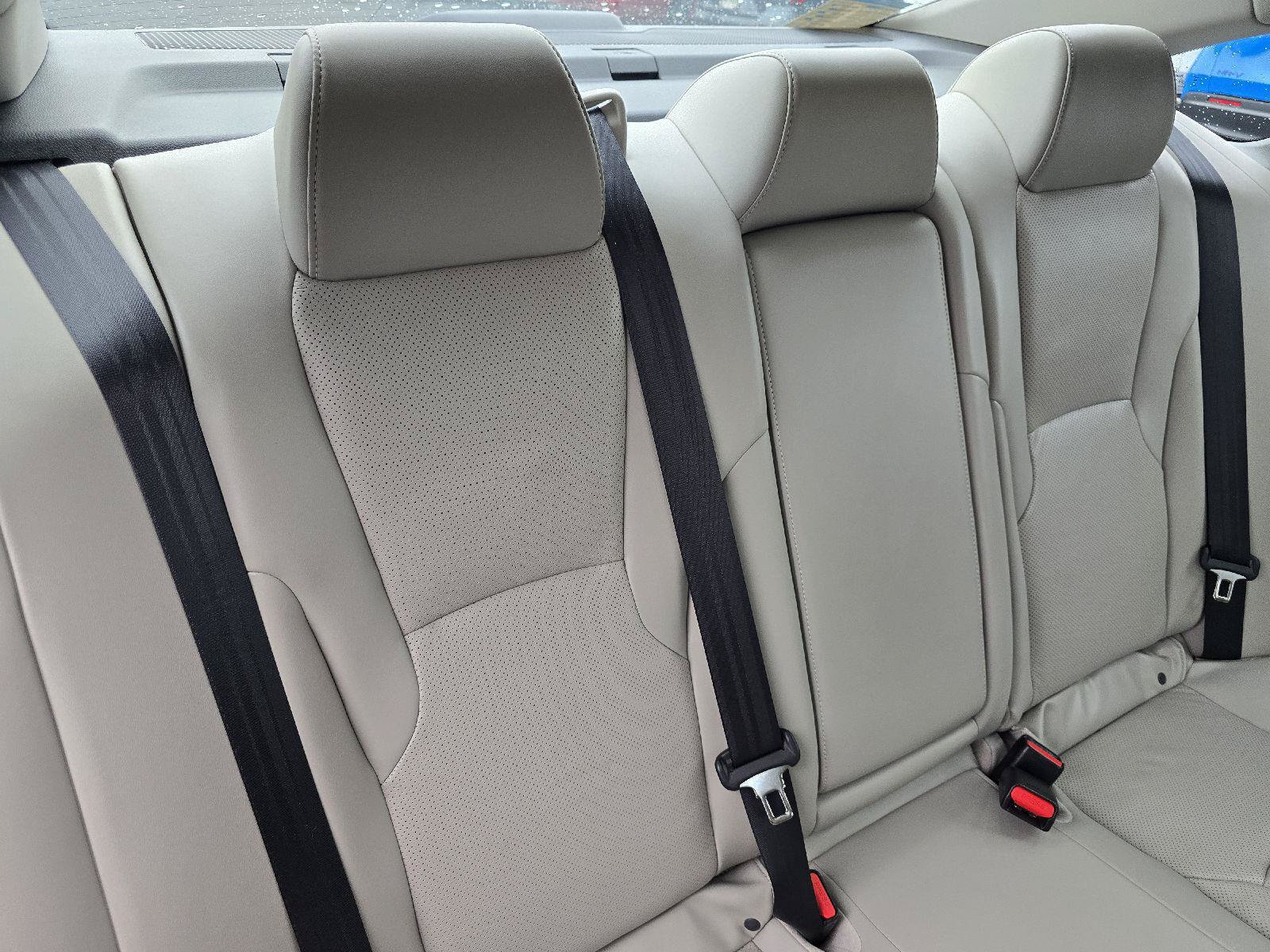 Used 2024 Honda Accord Touring image 14