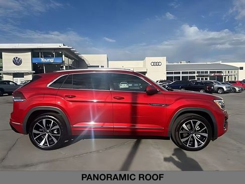 Used 2024 Volkswagen Atlas Cross Sport SEL Premium R-Line AWD/4WD image 2