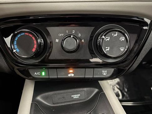 Used 2017 Honda HR-V LX image 21