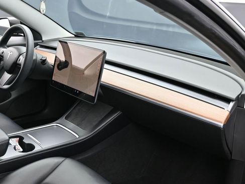 Used 2021 Tesla Model 3 Long Range image 38