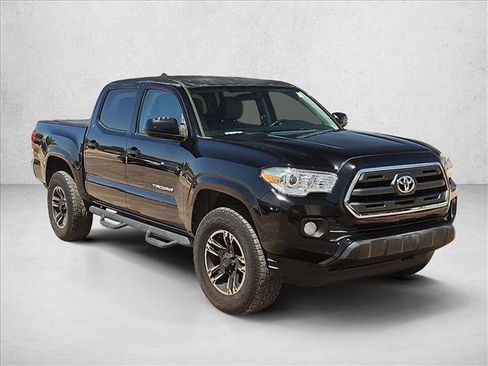 Used 2016 Toyota Tacoma SR5 w/ Towing Package RWD image 3