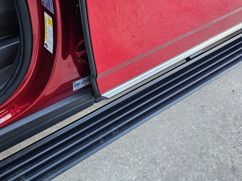 Used 2022 GMC Yukon XL Denali w/ Denali Ultimate Package image 13