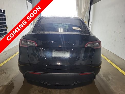 Used 2021 Tesla Model Y Long Range AWD/4WD image 4