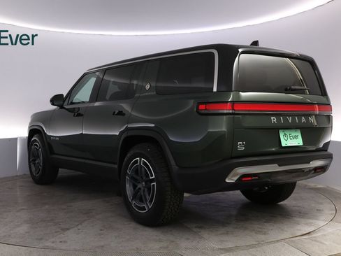 Used 2025 Rivian R1S Adventure AWD/4WD image 17