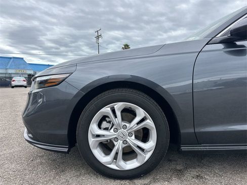 Used 2025 Honda Accord LX image 18