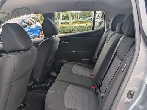 Used 2024 Nissan Leaf S image 12