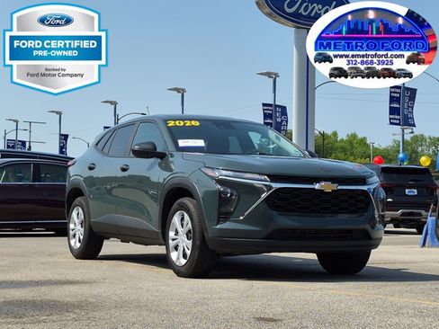 Used 2026 Chevrolet Trax LS FWD image 1