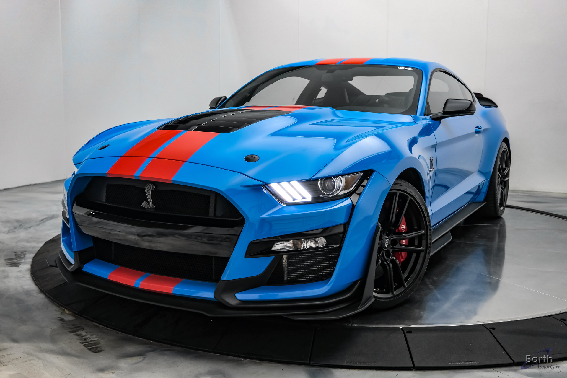 Used 2022 Ford Mustang Shelby GT500 w/ Technology Package RWD image 6
