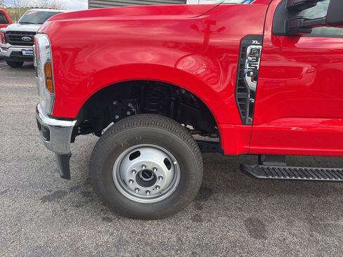 New 2026 Ford F350 XL w/ XL Chrome Package image 8