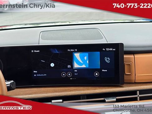 Used 2025 Hyundai Santa Fe Limited image 9