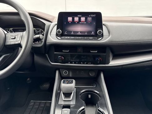 Used 2023 Nissan Rogue SV AWD/4WD image 22