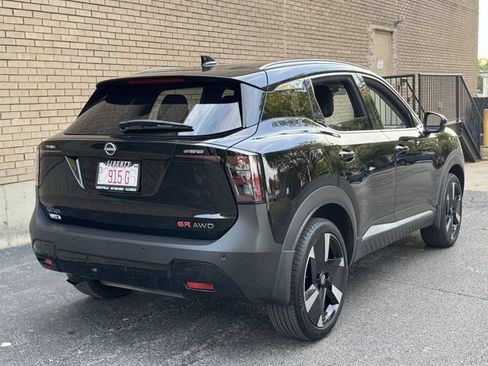Used 2025 Nissan Kicks SR AWD/4WD image 17