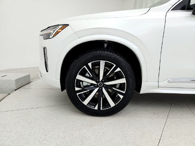 New 2025 Volvo XC90 B6 Core w/ Climate Package AWD/4WD image 27