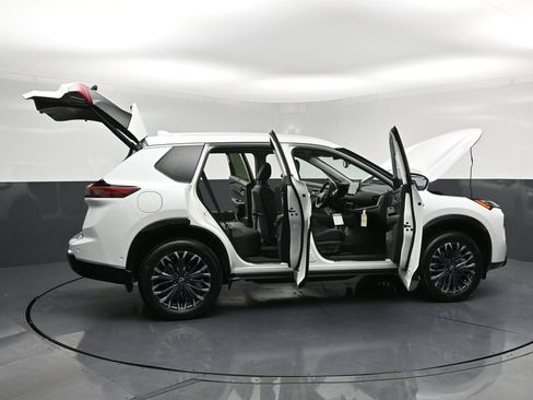 New 2026 Nissan Rogue Platinum w/ Tech Package image 37