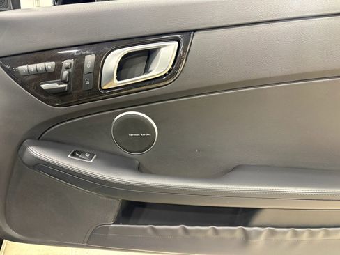 Used 2016 Mercedes-Benz SLK 300 image 22