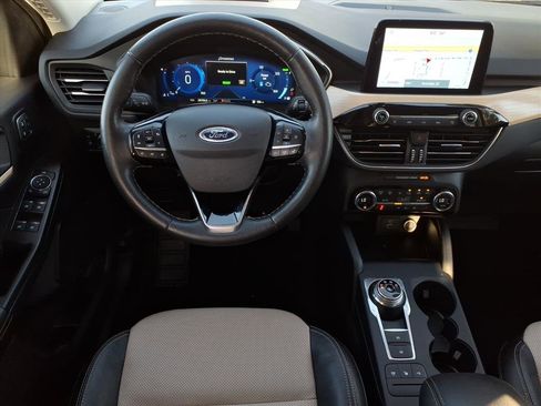 Used 2021 Ford Escape Titanium w/ Titanium Elite Package image 18