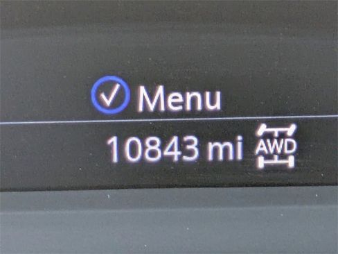 Used 2025 Cadillac XT6 Premium Luxury image 22