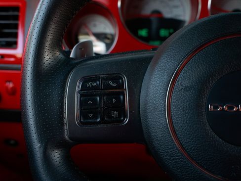 Used 2014 Dodge Challenger R/T image 25