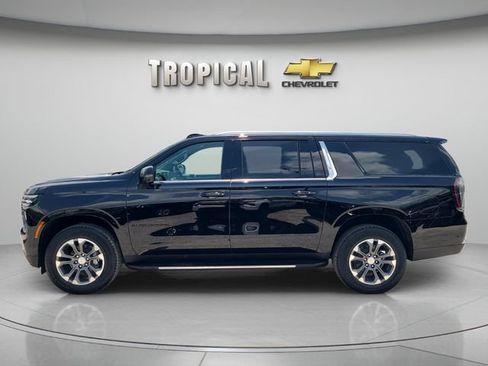 New 2026 Chevrolet Suburban LT w/ Comfort Package RWD image 2