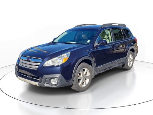Used 2013 Subaru Outback 2.5i Limited w/ Moonroof Pkg image 3