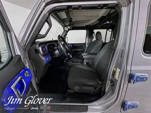 Used 2020 Jeep Gladiator Sport w/ Quick Order Package 24S image 28