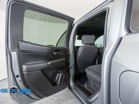 Used 2023 Chevrolet Colorado LT w/ LT Convenience Package AWD/4WD image 24