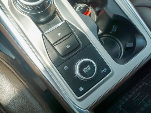 Used 2021 Ford Explorer King Ranch w/ Premium Technology Package image 30