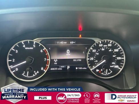 Used 2024 Nissan Rogue SV image 17