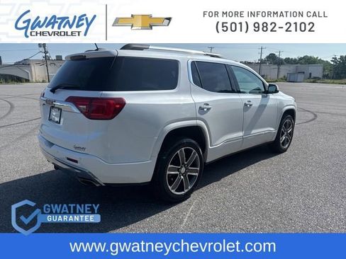 Used 2019 GMC Acadia Denali w/ Technology Package FWD image 5