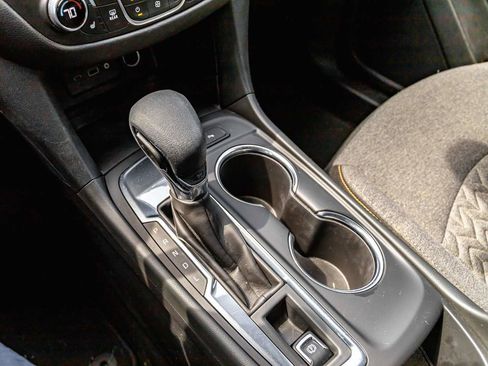 Used 2023 Chevrolet Equinox LT w/ LPO, Floor Liner Package AWD/4WD image 17