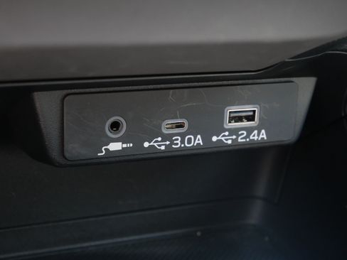 Used 2024 Subaru Crosstrek 2.0i Premium AWD/4WD image 32