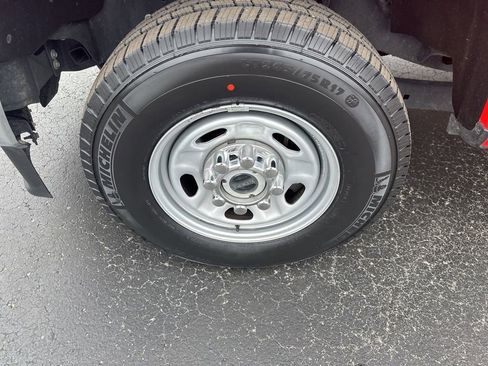 Used 2024 Ford F250 XL w/ XL Chrome Package image 9