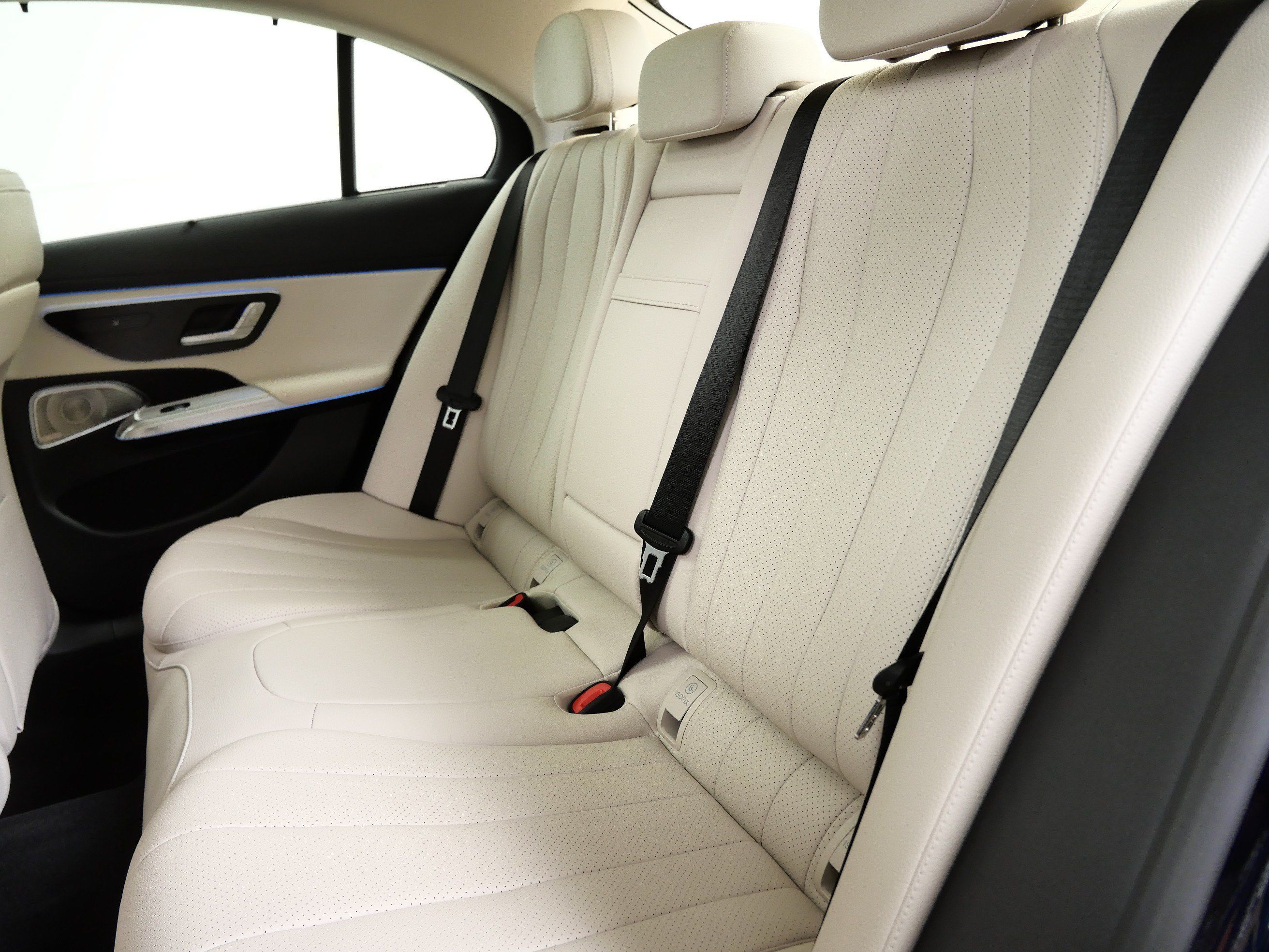 Certified 2026 Mercedes-Benz E 350 4MATIC Sedan image 17
