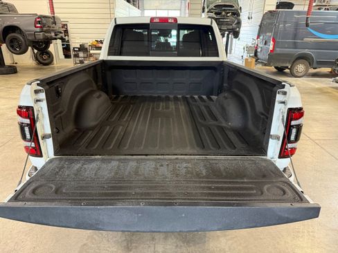Certified 2024 RAM 2500 Big Horn w/ Night Edition AWD/4WD image 31