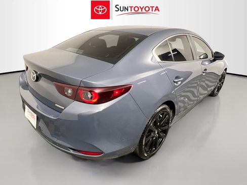 Used 2022 MAZDA MAZDA3 s image 4