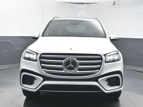 Used 2026 Mercedes-Benz GLS 450 4MATIC image 3