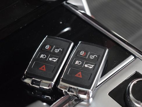 Used 2023 Land Rover Range Rover SE AWD/4WD image 39